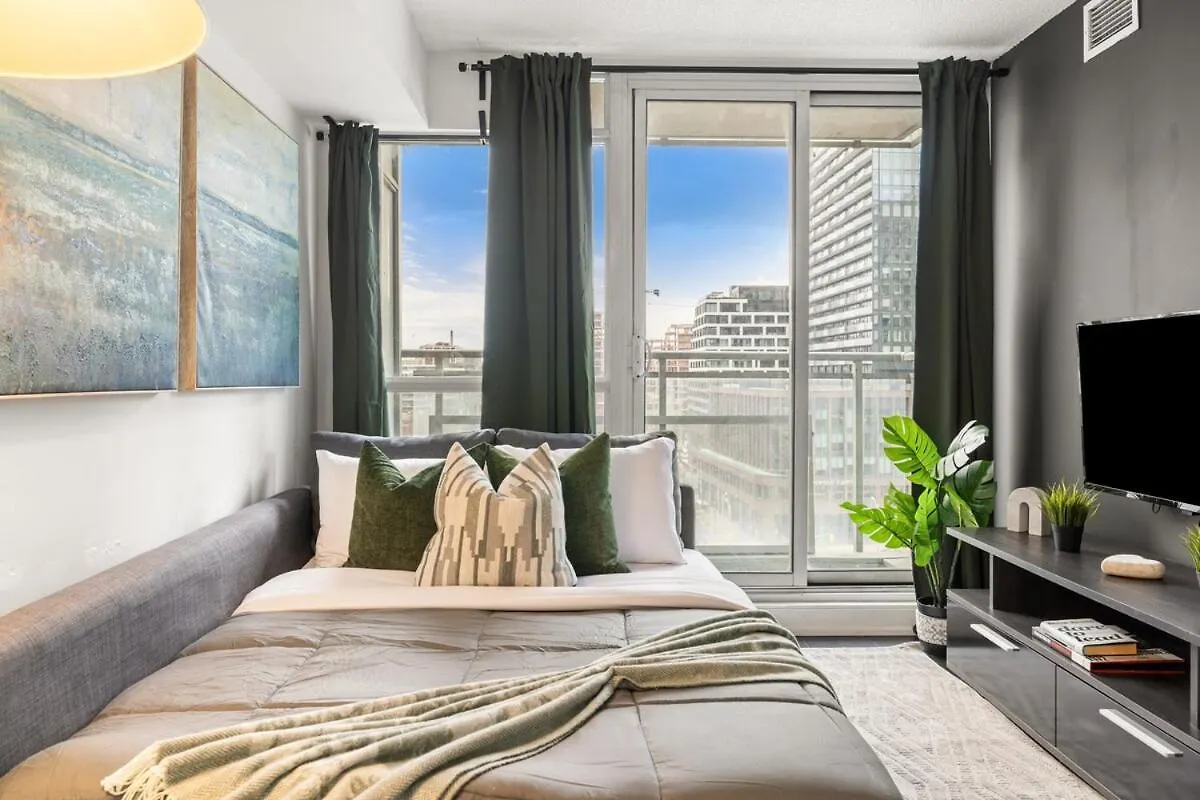 Modern 1Br King Suite, Central Downtown Toronto Canada