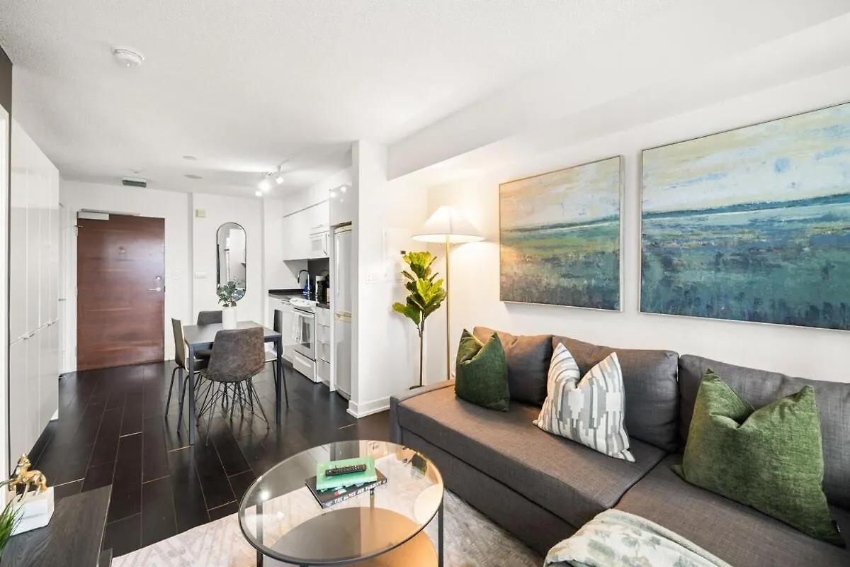 Modern 1Br King Suite, Central Downtown Toronto